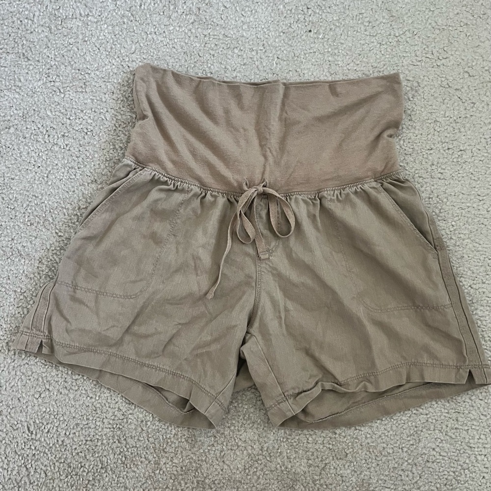 Isabel Maternity by Ingrid & Isabel Over Belly Shorts - Size S